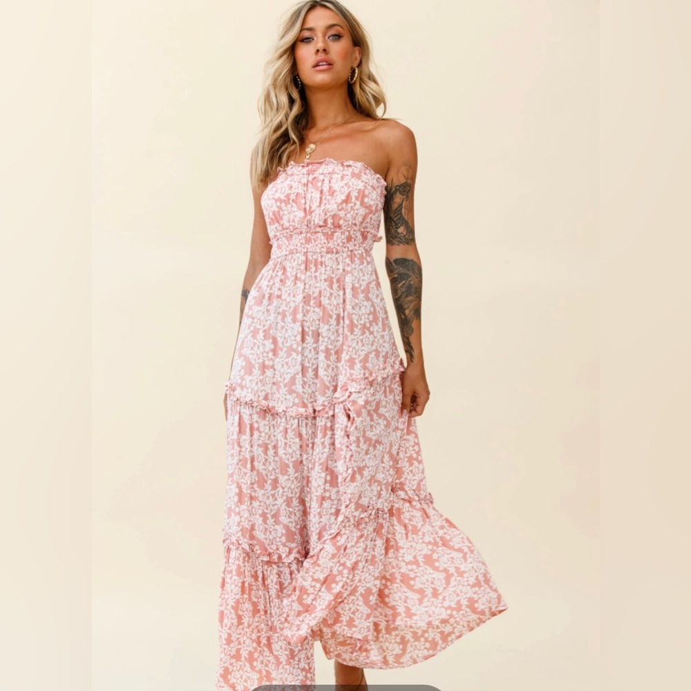 SELFIE LESLIE STRAPLESS MAXI DRESS FLORAL PRINT BLUSH